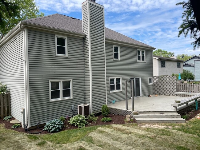 Building Photo - 601 Barbary Ln