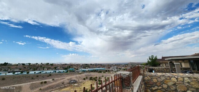 Building Photo - 7210 Longspur Drive