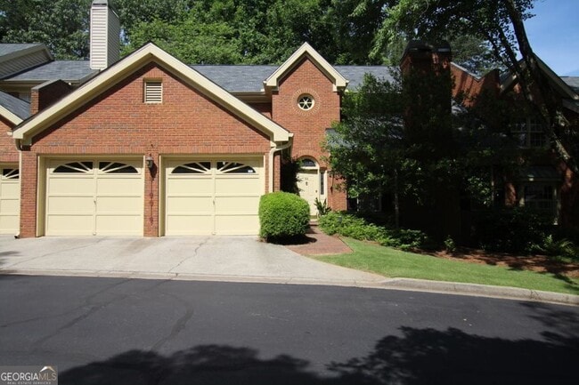 Primary Photo - 55 Ivy Chase NE