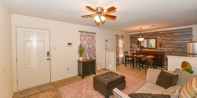 Building Photo - 3703 Frigate Dr