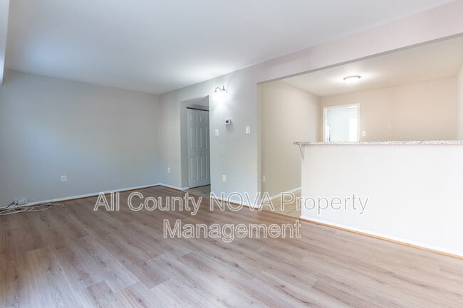 Building Photo - 1438 Cottonwood Ct