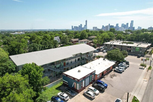 Building Photo - 1807 Poquito St