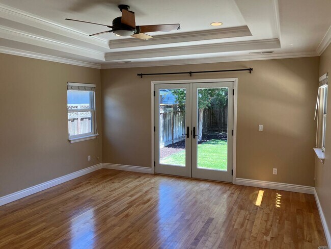 Building Photo - Charming Willow Glen Retreat – 3BR/2BA Jus...
