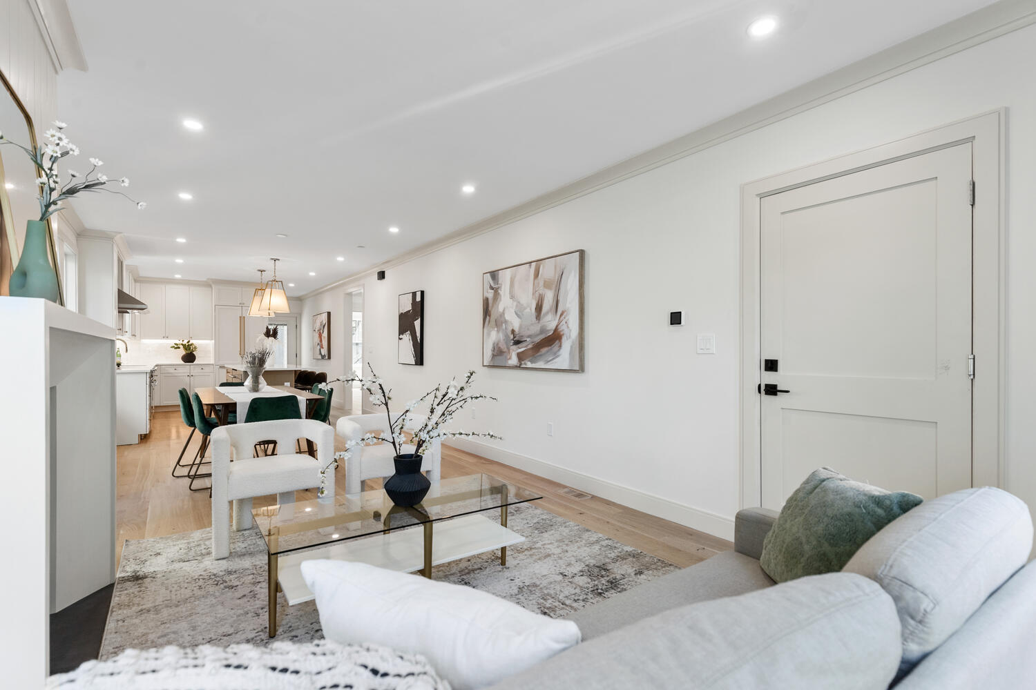 Building Photo - 8 Holly Ave