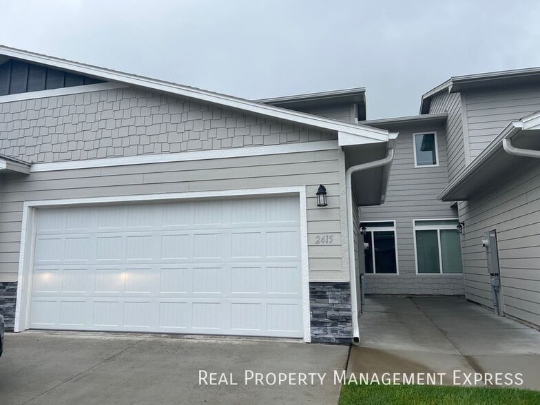 Building Photo - 2415 E Copalis Pl