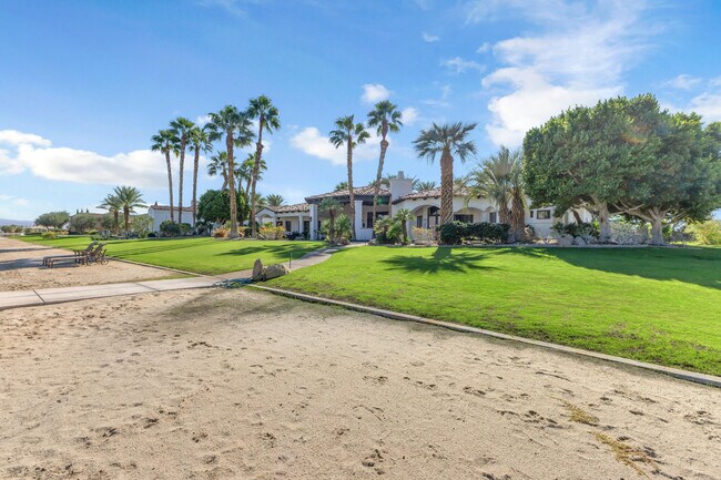 Building Photo - 83054 S Bay Dr