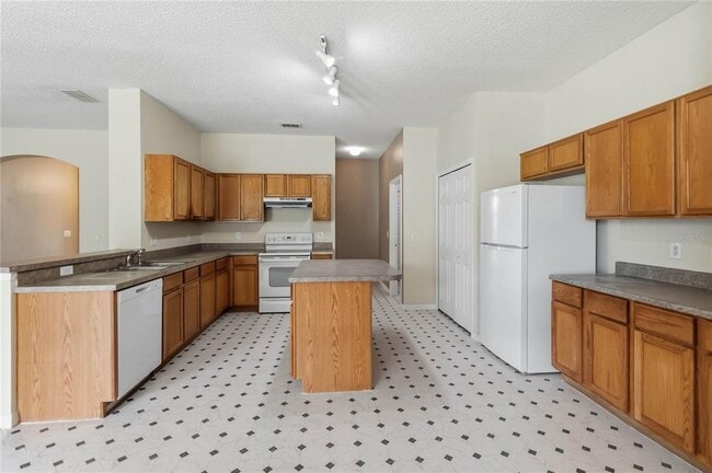 Building Photo - 2776 Cabernet Cir
