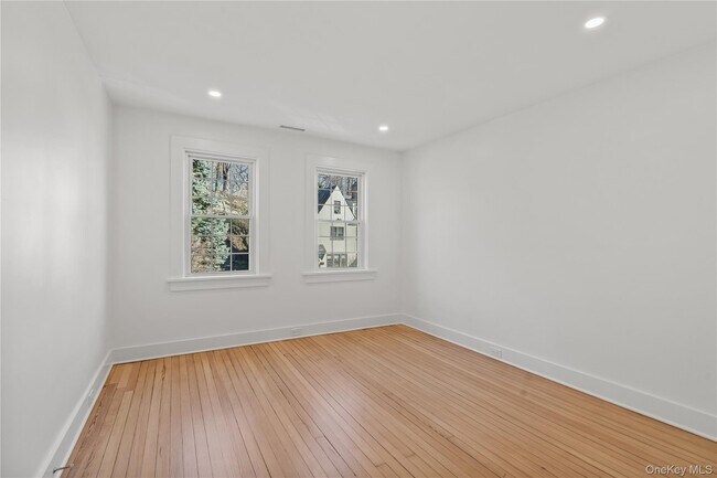 Building Photo - 26 Latimer Ln