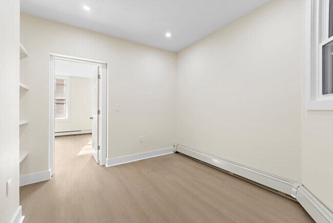 Building Photo - 349 Grove St