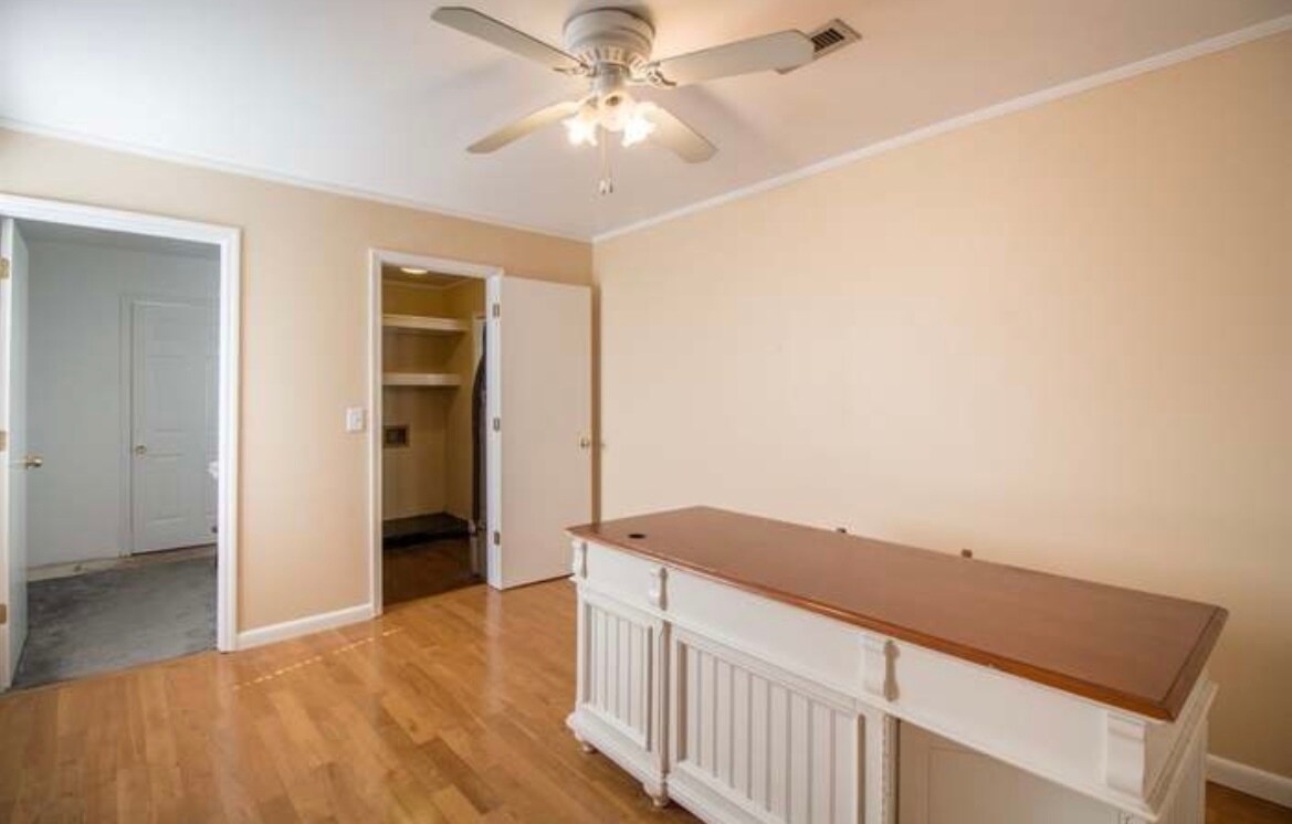 Building Photo - 1136 Carissa Dr