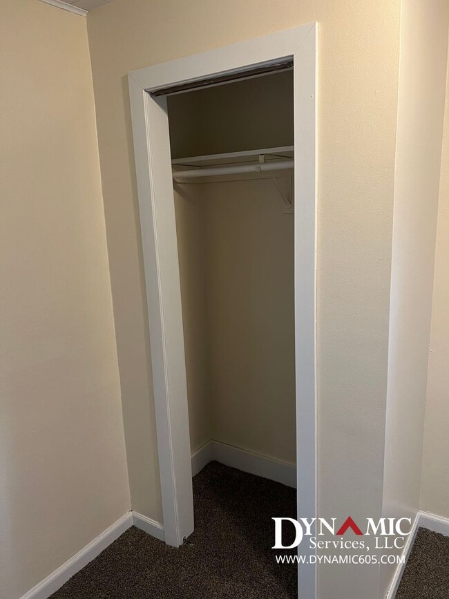 Building Photo - 3 Bedroom, 1 Bathroom House By Augustana &...