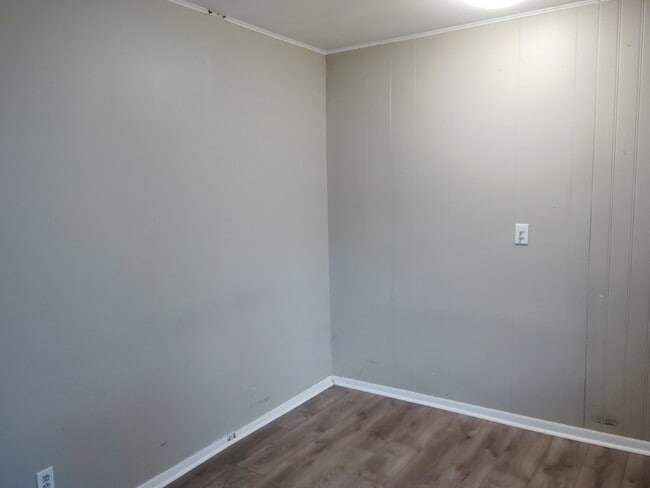 Building Photo - Charming 3BR Home in Heart of West 7th – St. Paul