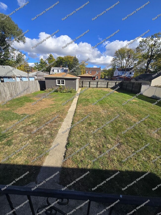 Building Photo - 3 Bedroom Cape Cod