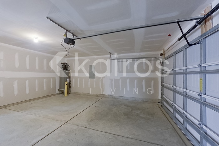 Building Photo - 7005 Peppermill Way