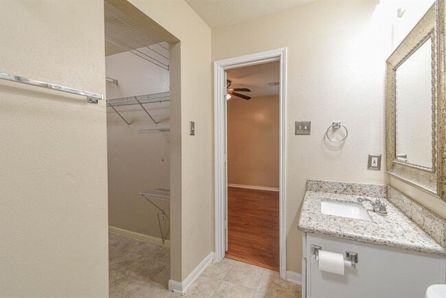 Building Photo - 19423 Ambrosia Falls Dr