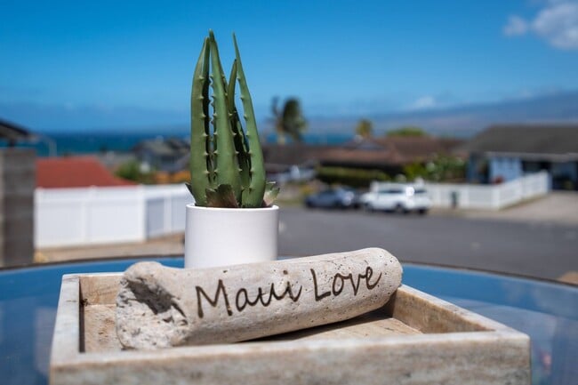 Building Photo - Fully Furnished, 3 Bed/3 Bath, Waiehu Heig...