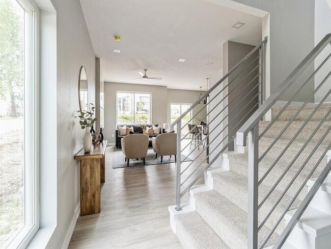 Building Photo - 15570 Rocklyn Place