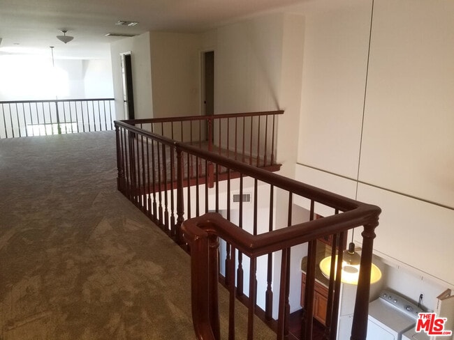 Building Photo - 10620 Eastborne Ave