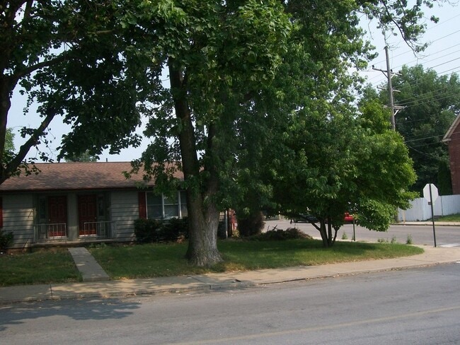 Building Photo - 163-165 Fairview Ave.
