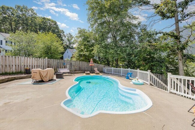 Building Photo - 11814 Gardenia Dr