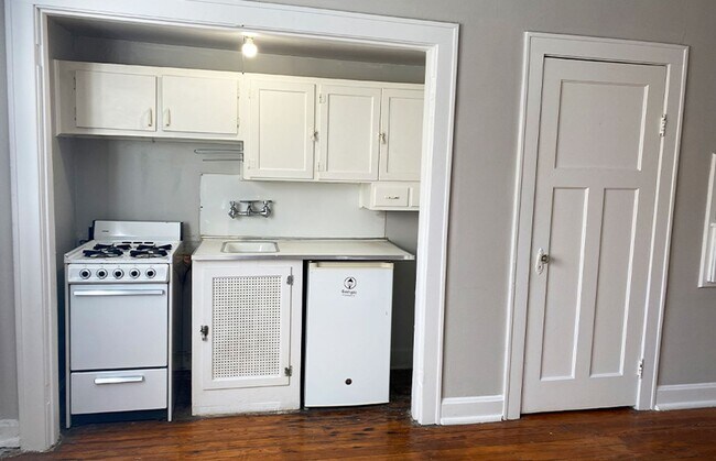 Interior Photo - The Jonathan