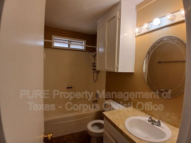 Building Photo - 2730 Tumbleweed Dr