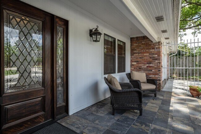 Building Photo - 12739 Memorial Dr