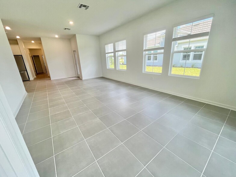 Building Photo - 4309 Curacao Pl