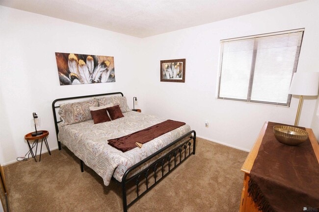 Building Photo - 3533 S Cholla Dr