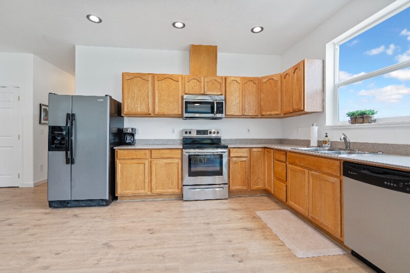 Building Photo - 228 Jensen Rd