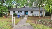 Building Photo - 313 W Outer Dr