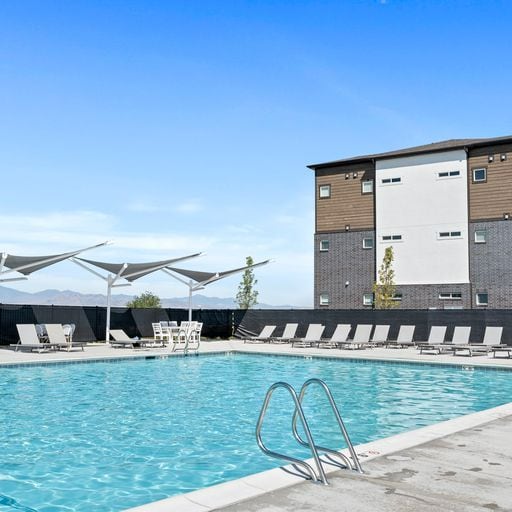 Building Photo - 687 N 380 W