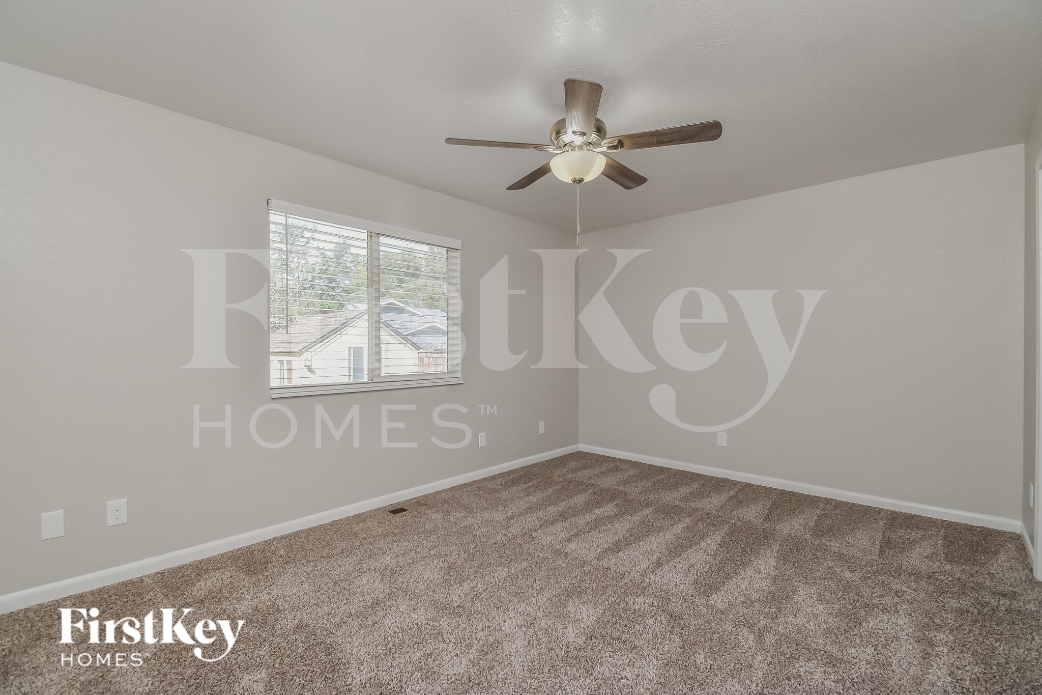 Building Photo - 6216 Gossamer St