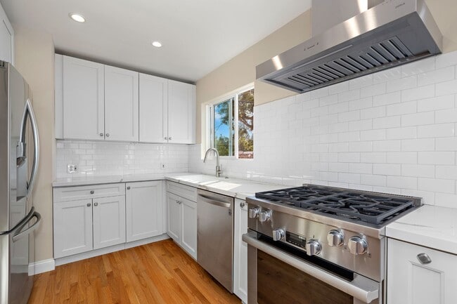 Building Photo - Charming 1 Bed / 1 Bath Detached Unit in P...