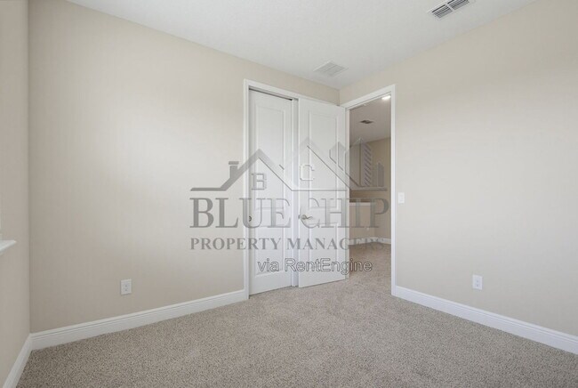 Building Photo - 1129 British Cir