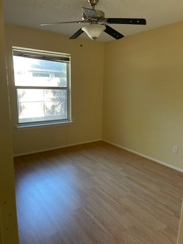Building Photo - 2822 White Oak Dr
