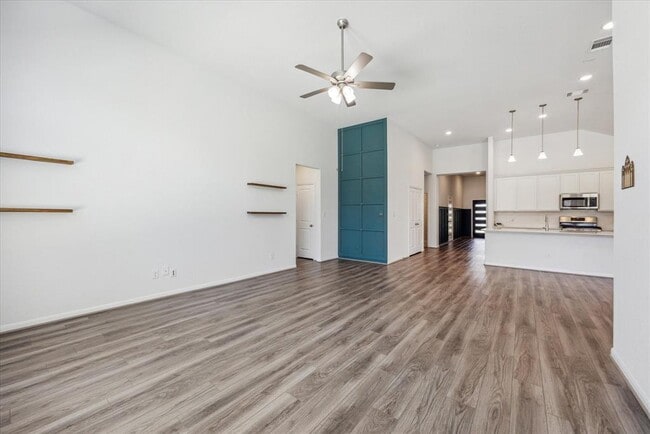 Building Photo - 367 Cherrystone Loop