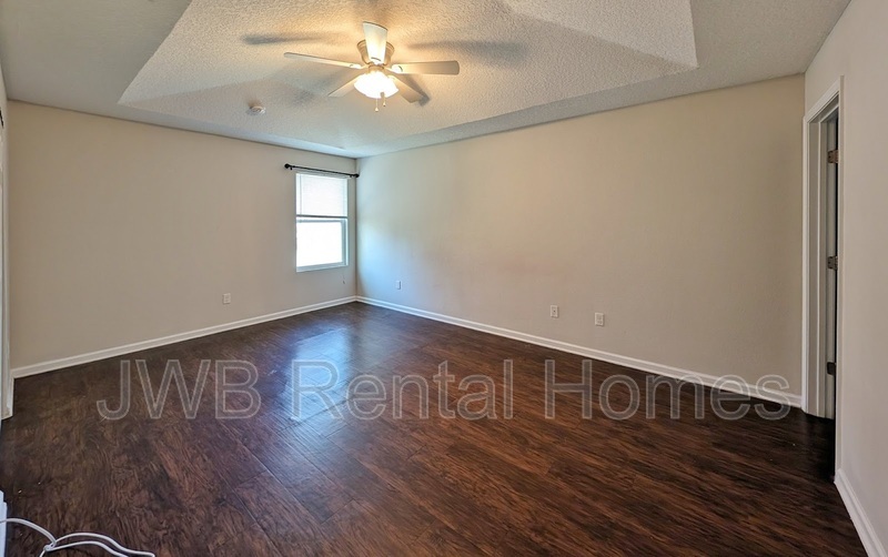 Building Photo - 3013 Belden St