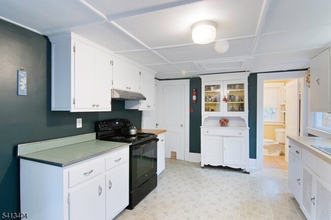 Building Photo - 43 Estling Lake Rd