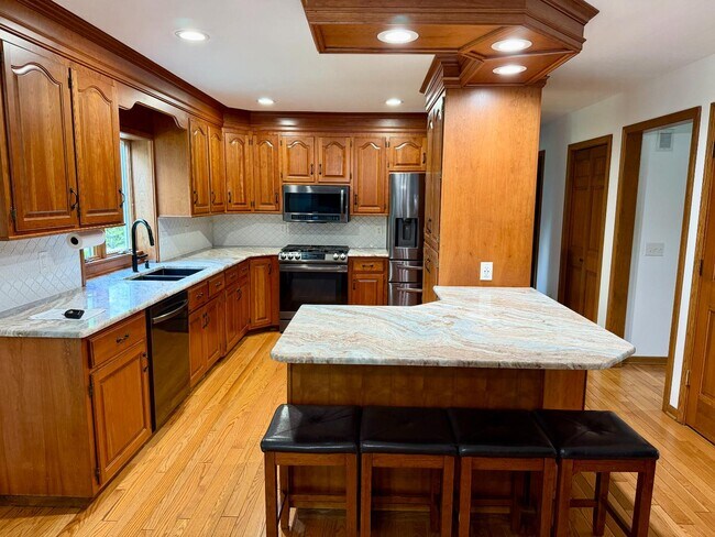 Building Photo - 6955 Salerno St NW