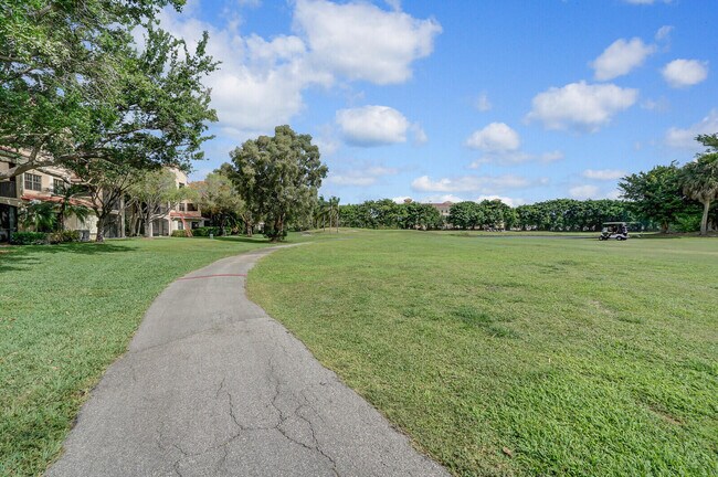 Building Photo - 401 SW 158th Terrace
