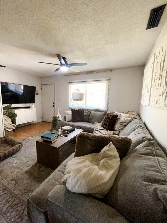 Building Photo - 109 Cleveland Rd