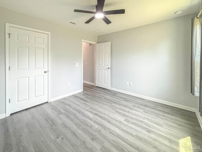 Building Photo - 8771 Schooner Ln