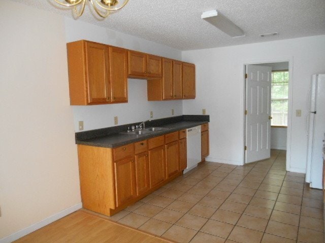 Building Photo - Duplex For Rent