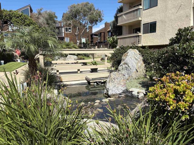 Building Photo - 435 S Sierra Ave