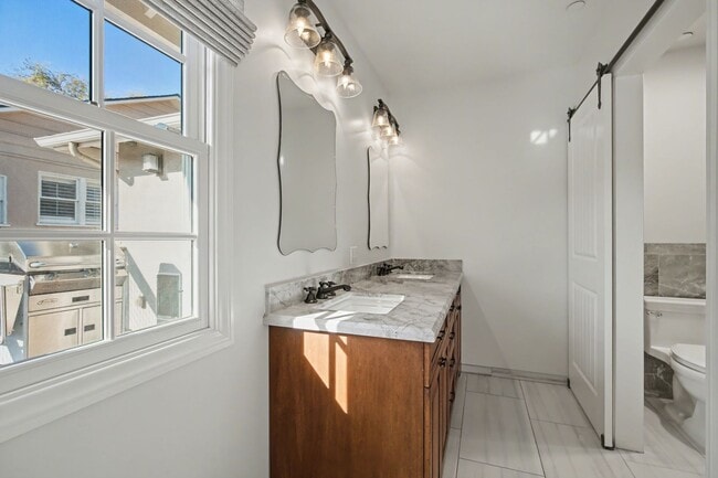 Building Photo - 2450 Queensberry Road • Pasadena 4BR | 3BA |