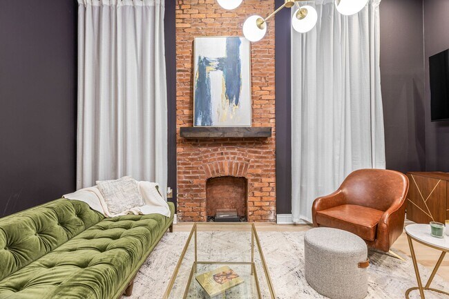 Building Photo - Fully Furnished 1-Bedroom in Benton Park | Utilities Included | 3, 6 & 9 Month Leases