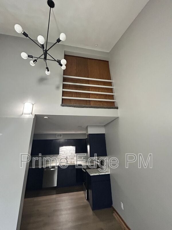 Building Photo - 1701 Ridgehaven Ct
