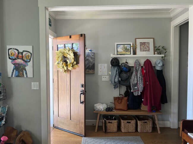 Building Photo - 263 Oakhurst Pl