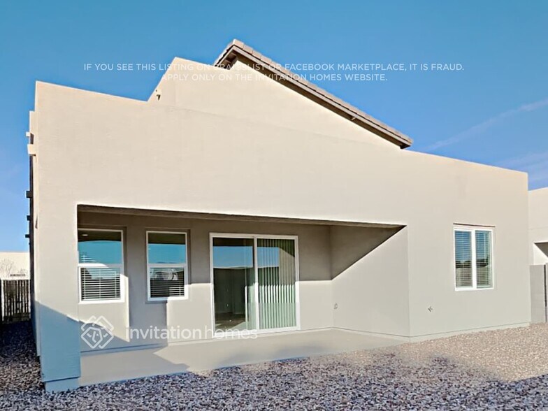 Building Photo - 7323 S 23rd Dr